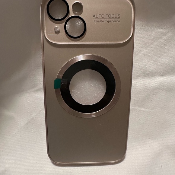 Champagne gold iPhone 15 case with MagSafe Compatibility. Never Used. - Picture 2 of 5